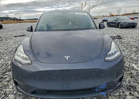 2021 Tesla Model Y z USA, uszkodzony, nr VIN 5YJYGDEE2MF065336